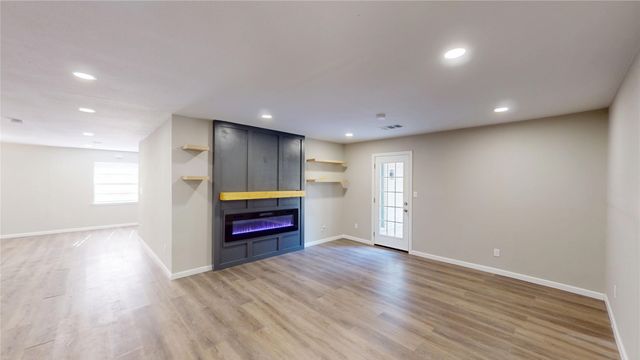 11011 Ferguson Road, Dallas, TX 75228