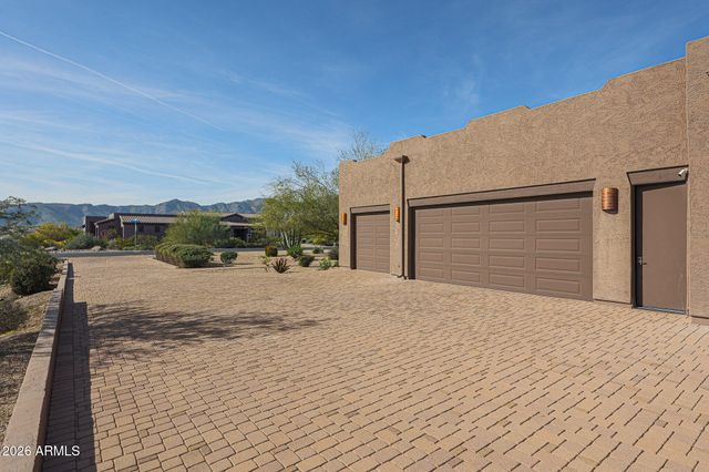 8611 N 193RD Drive, Waddell, AZ 85355