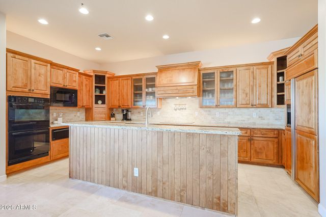 8611 N 193RD Drive, Waddell, AZ 85355