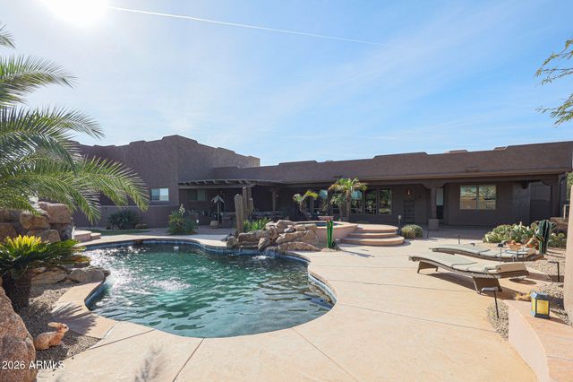 8611 N 193RD Drive, Waddell, AZ 85355