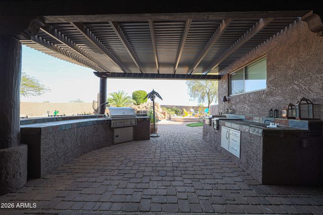 8611 N 193RD Drive, Waddell, AZ 85355