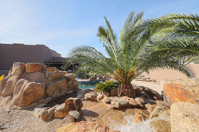 8611 N 193RD Drive, Waddell, AZ 85355