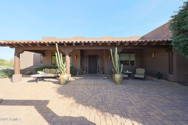 8611 N 193RD Drive, Waddell, AZ 85355