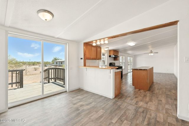 17695 W Cocoraque Lane, Marana, AZ 85653