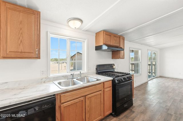 17695 W Cocoraque Lane, Marana, AZ 85653