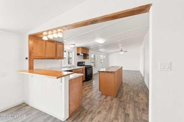 17695 W Cocoraque Lane, Marana, AZ 85653