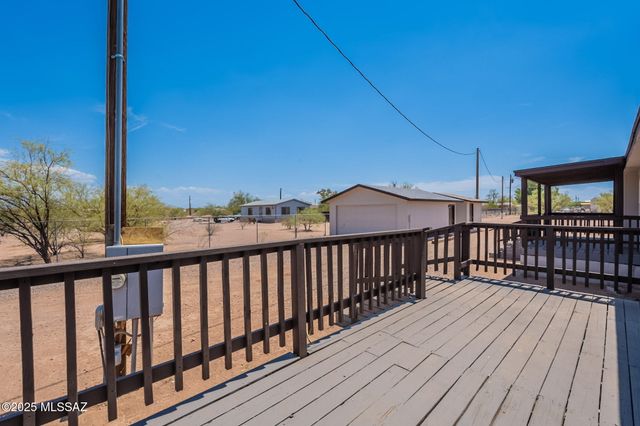 17695 W Cocoraque Lane, Marana, AZ 85653