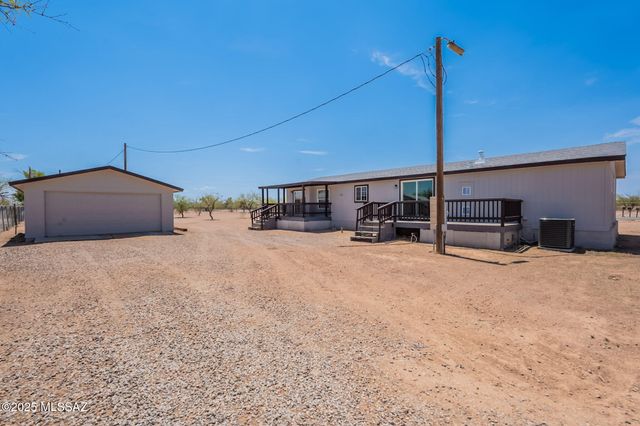 17695 W Cocoraque Lane, Marana, AZ 85653