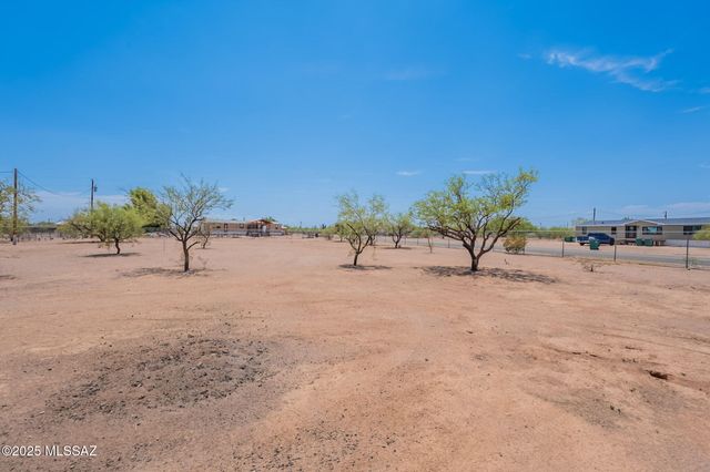 17695 W Cocoraque Lane, Marana, AZ 85653