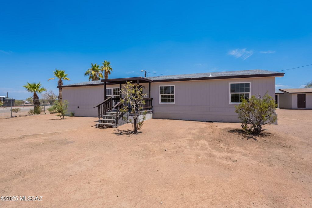 17695 W Cocoraque Lane, Marana, AZ 85653