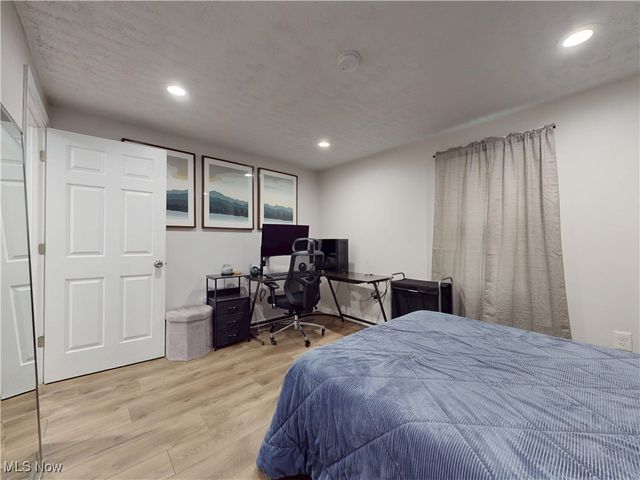 26581 Oriole Avenue, Euclid, OH 44132