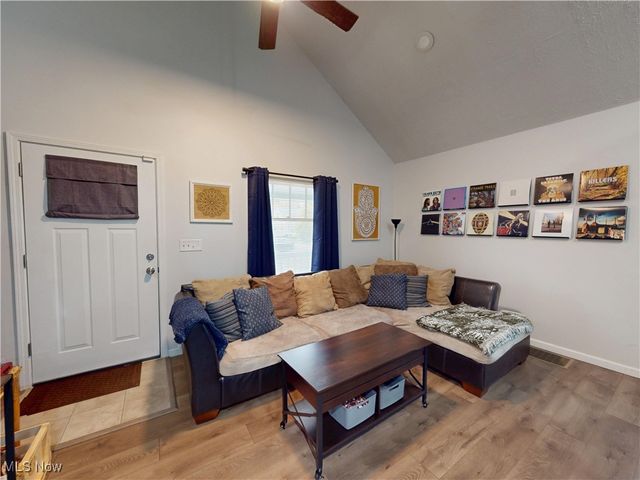 26581 Oriole Avenue, Euclid, OH 44132