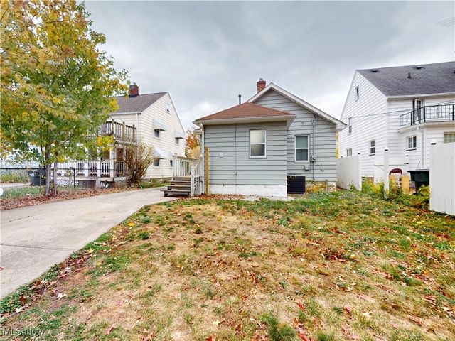 26581 Oriole Avenue, Euclid, OH 44132