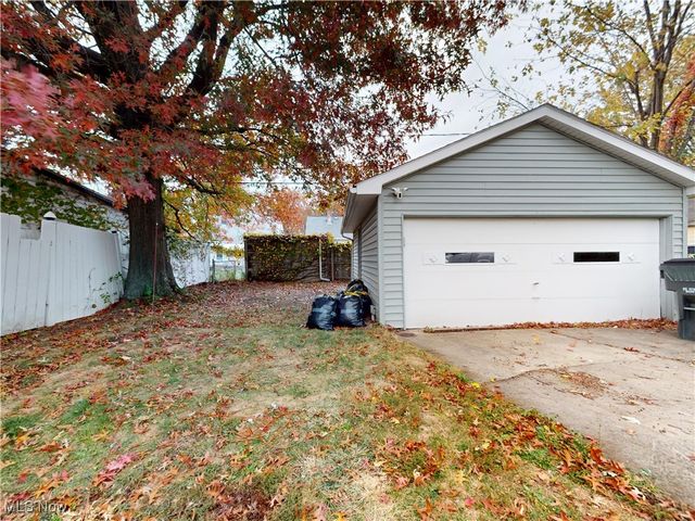 26581 Oriole Avenue, Euclid, OH 44132