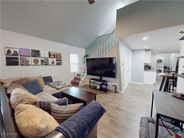 26581 Oriole Avenue, Euclid, OH 44132