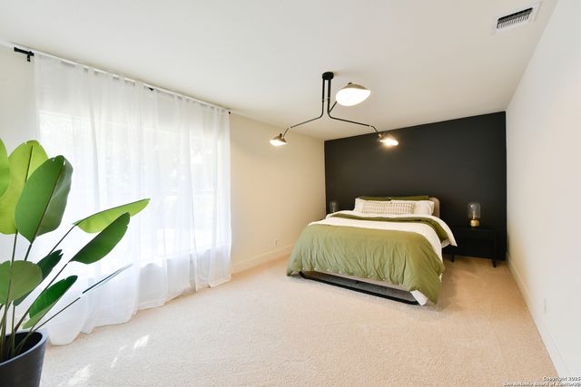 1010 Mercer, San Antonio, TX 78245