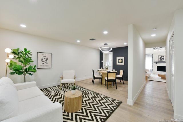 1010 Mercer, San Antonio, TX 78245