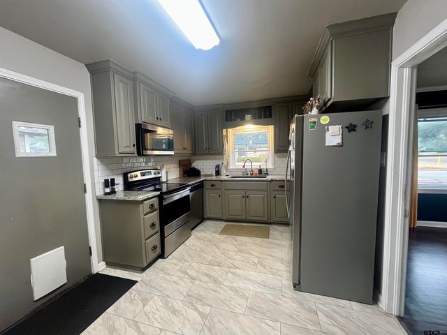 2521 Sunnybrook, Tyler, TX 75701