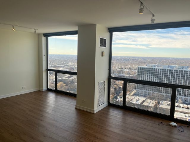 4343 N CLARENDON Avenue 2717, Chicago, IL 60613