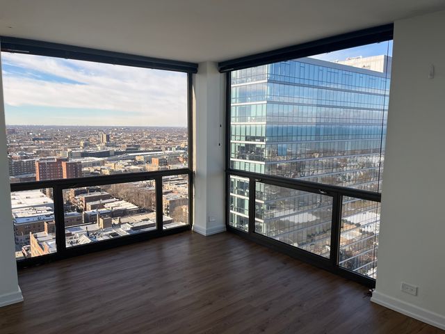 4343 N CLARENDON Avenue 2717, Chicago, IL 60613