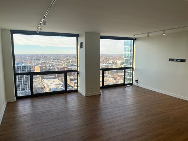 4343 N CLARENDON Avenue 2717, Chicago, IL 60613