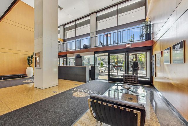 4343 N CLARENDON Avenue 2717, Chicago, IL 60613