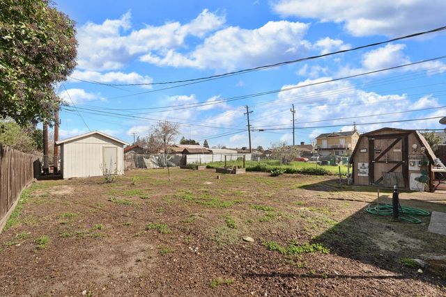 3260 Belleview Ave, Stockton, CA 95206