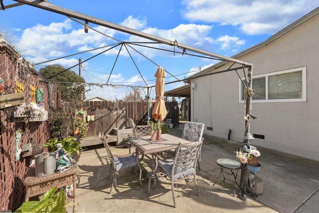 3260 Belleview Ave, Stockton, CA 95206