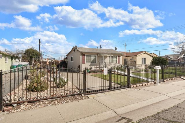 3260 Belleview Ave, Stockton, CA 95206