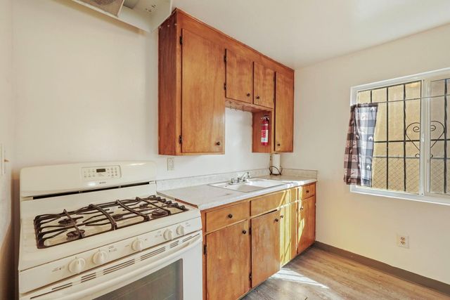 3260 Belleview Ave, Stockton, CA 95206