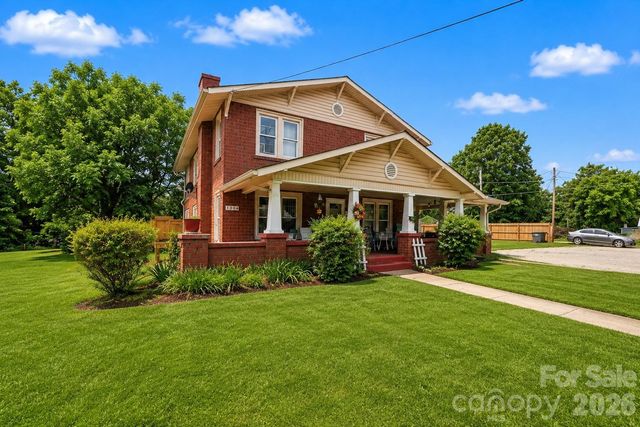 1302 Wilson W Lee Boulevard, Statesville, NC 28677