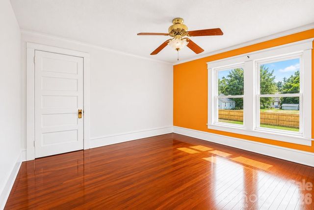 1302 Wilson W Lee Boulevard, Statesville, NC 28677