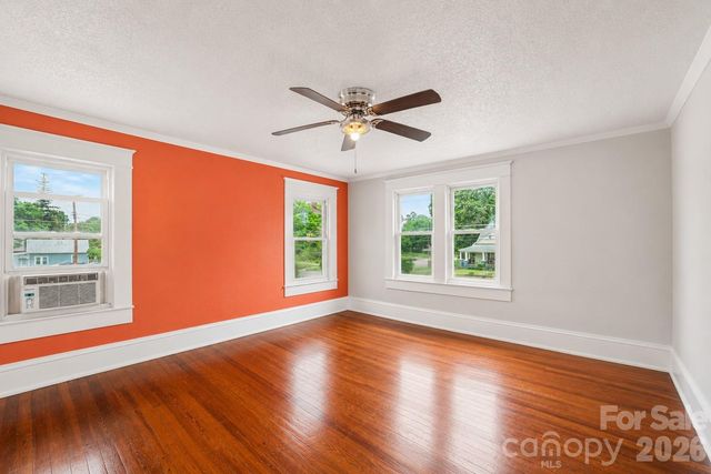 1302 Wilson W Lee Boulevard, Statesville, NC 28677