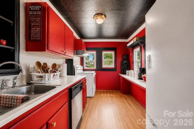 1302 Wilson W Lee Boulevard, Statesville, NC 28677