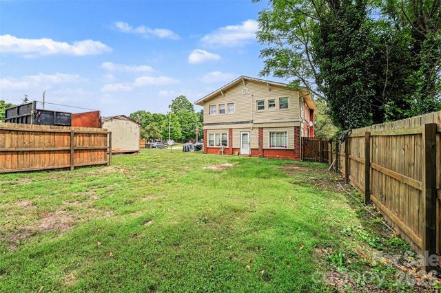 1302 Wilson W Lee Boulevard, Statesville, NC 28677