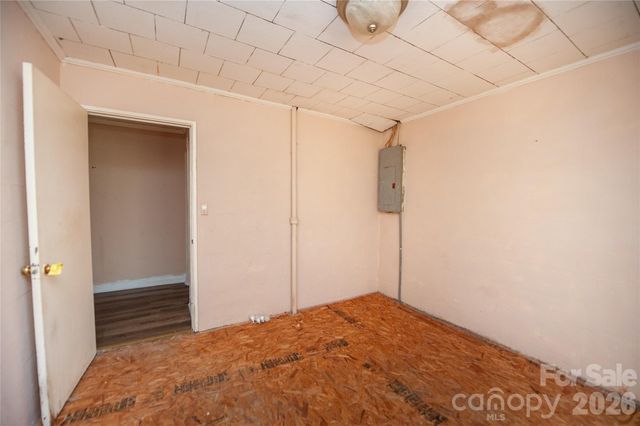 525 E Mills Street E, Columbus, NC 28722