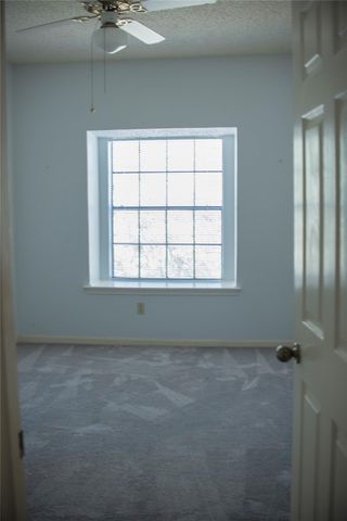 10819 Crown Colony DR 31, Austin, TX 78747