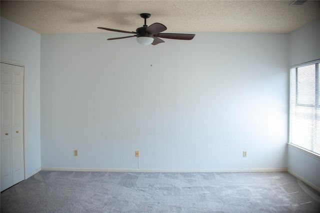 10819 Crown Colony DR 31, Austin, TX 78747