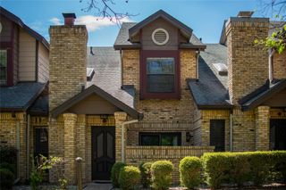 10819 Crown Colony DR 31, Austin, TX 78747