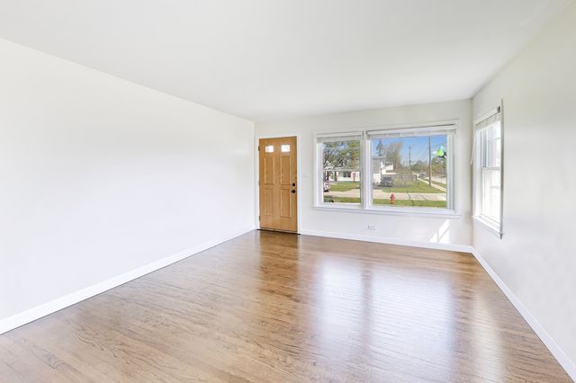 1789 Farwell Avenue, Des Plaines, IL 60018