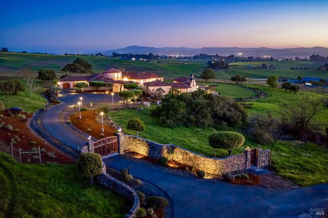 2420 Mountain Ranch Rd, Petaluma, CA 94954