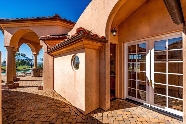 2420 Mountain Ranch Rd, Petaluma, CA 94954