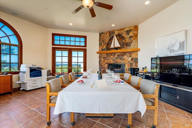 2420 Mountain Ranch Rd, Petaluma, CA 94954