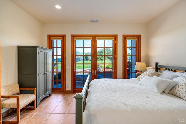 2420 Mountain Ranch Rd, Petaluma, CA 94954