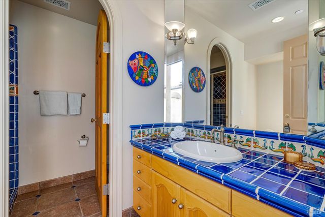 2420 Mountain Ranch Rd, Petaluma, CA 94954