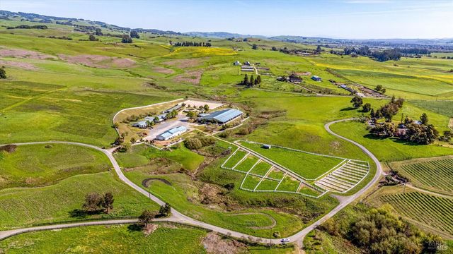 2420 Mountain Ranch Rd, Petaluma, CA 94954