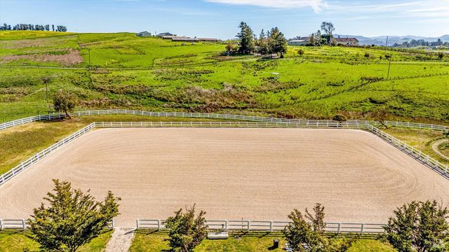 2420 Mountain Ranch Rd, Petaluma, CA 94954