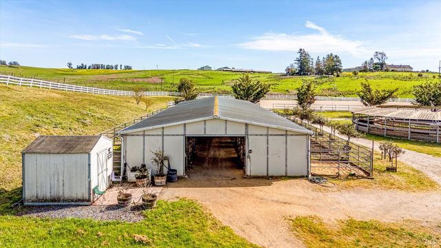 2420 Mountain Ranch Rd, Petaluma, CA 94954
