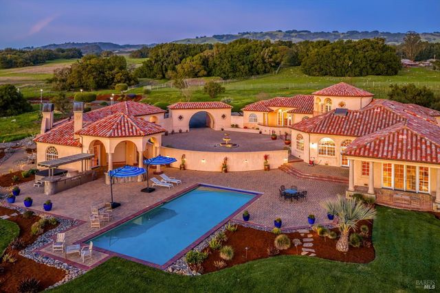 2420 Mountain Ranch Rd, Petaluma, CA 94954