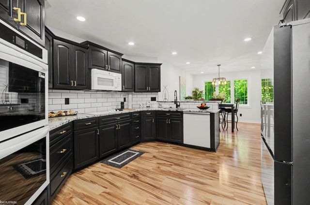 8367 Lindsey Road, Casco, MI 48064
